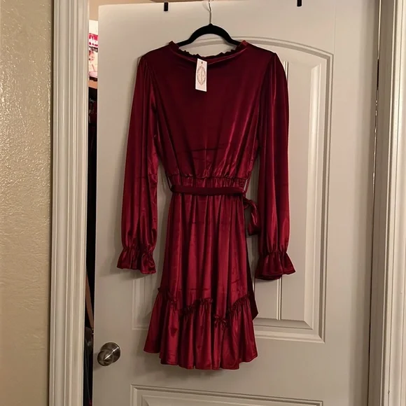 Brand New w/tags Gigio Velvet Dress size Small - Picture 2 of 3